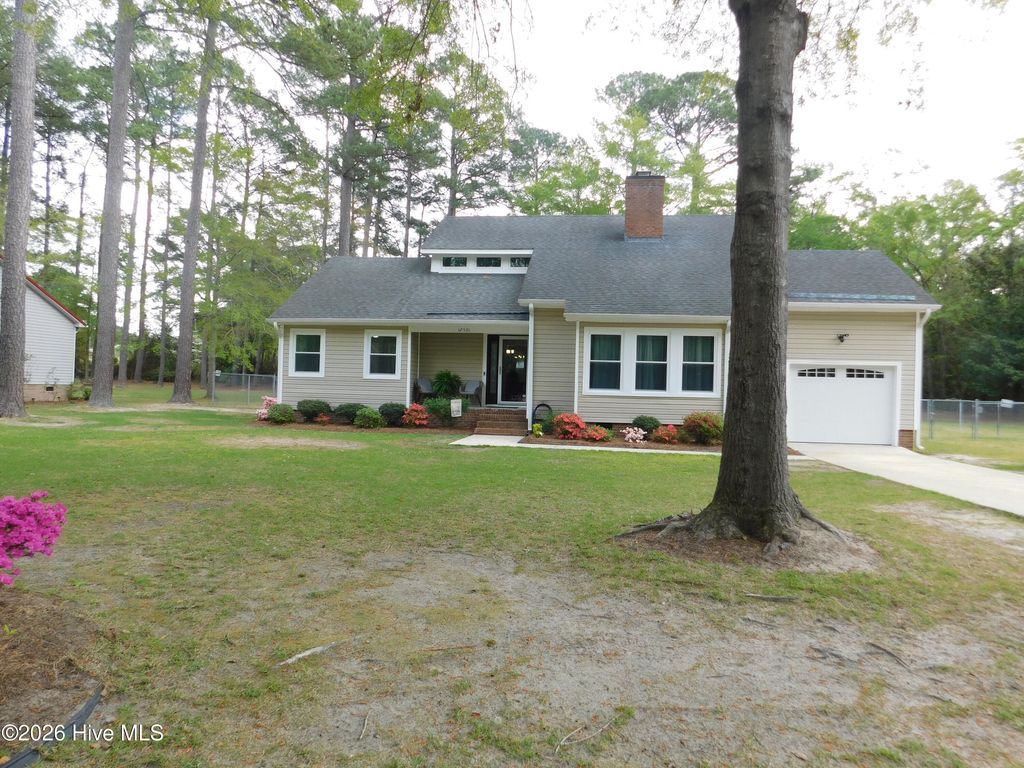 Photo of 12501 Cypress Drive, Laurinburg, NC 28352 (MLS # 100565740)