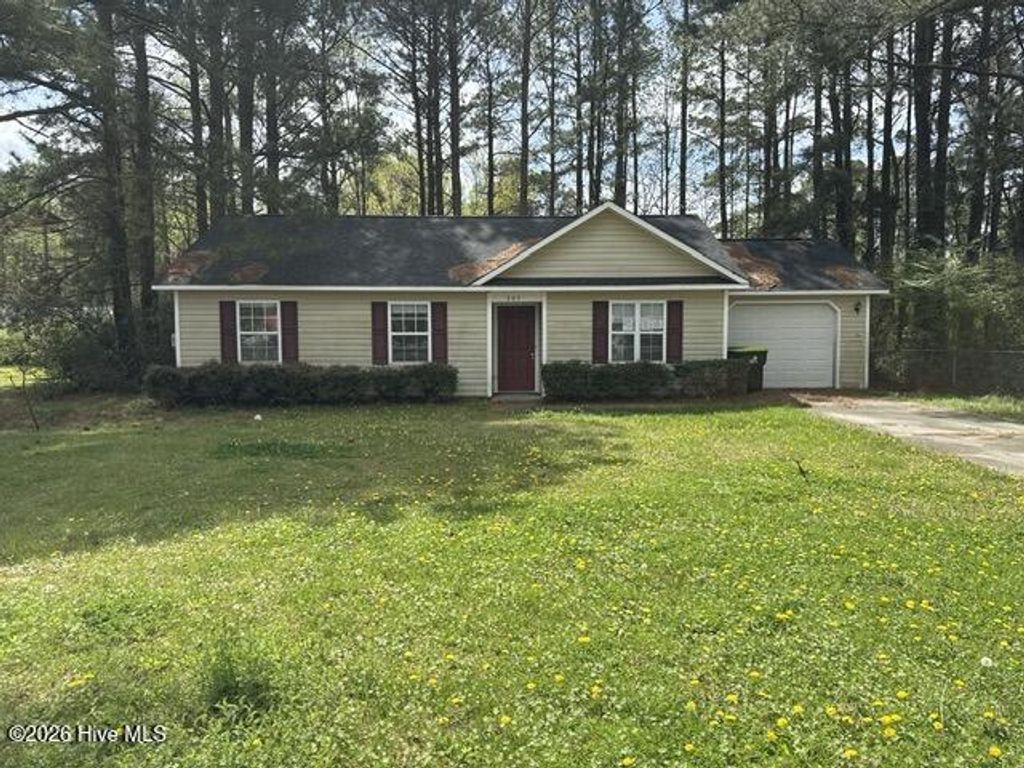 Photo of 205 Commons Court, New Bern, NC 28560 (MLS # 100563557)