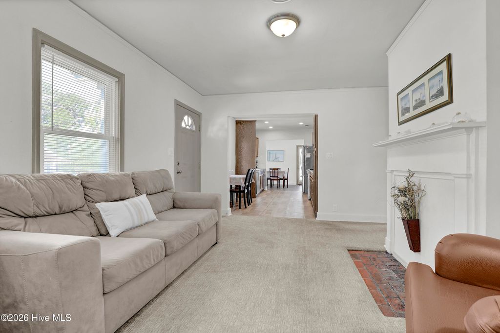 Photo of 118 Queens Road, Jacksonville, NC 28540 (MLS # 100575509)