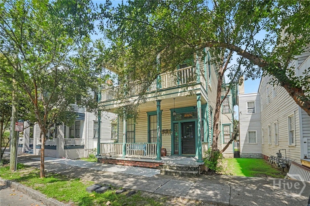308 E Waldburg Street