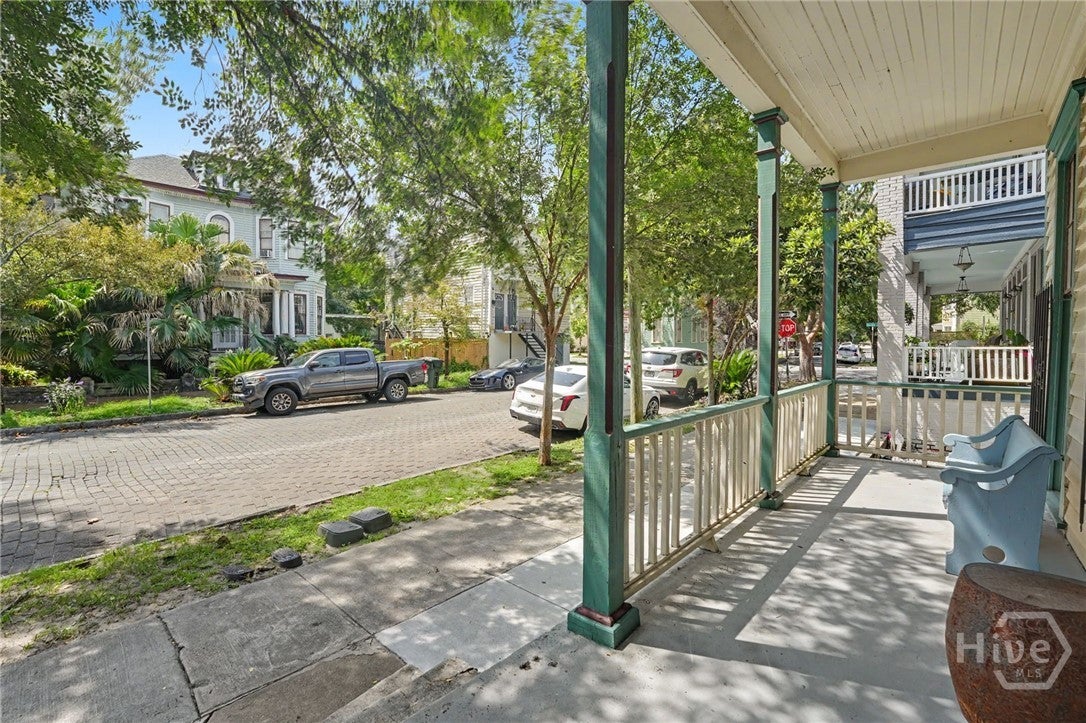 308 E Waldburg Street