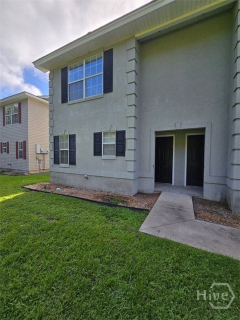 Townhouse For Rent - 9842 Whitfield Avenue #A<br/> Chatham County, Savannah, GA 31406