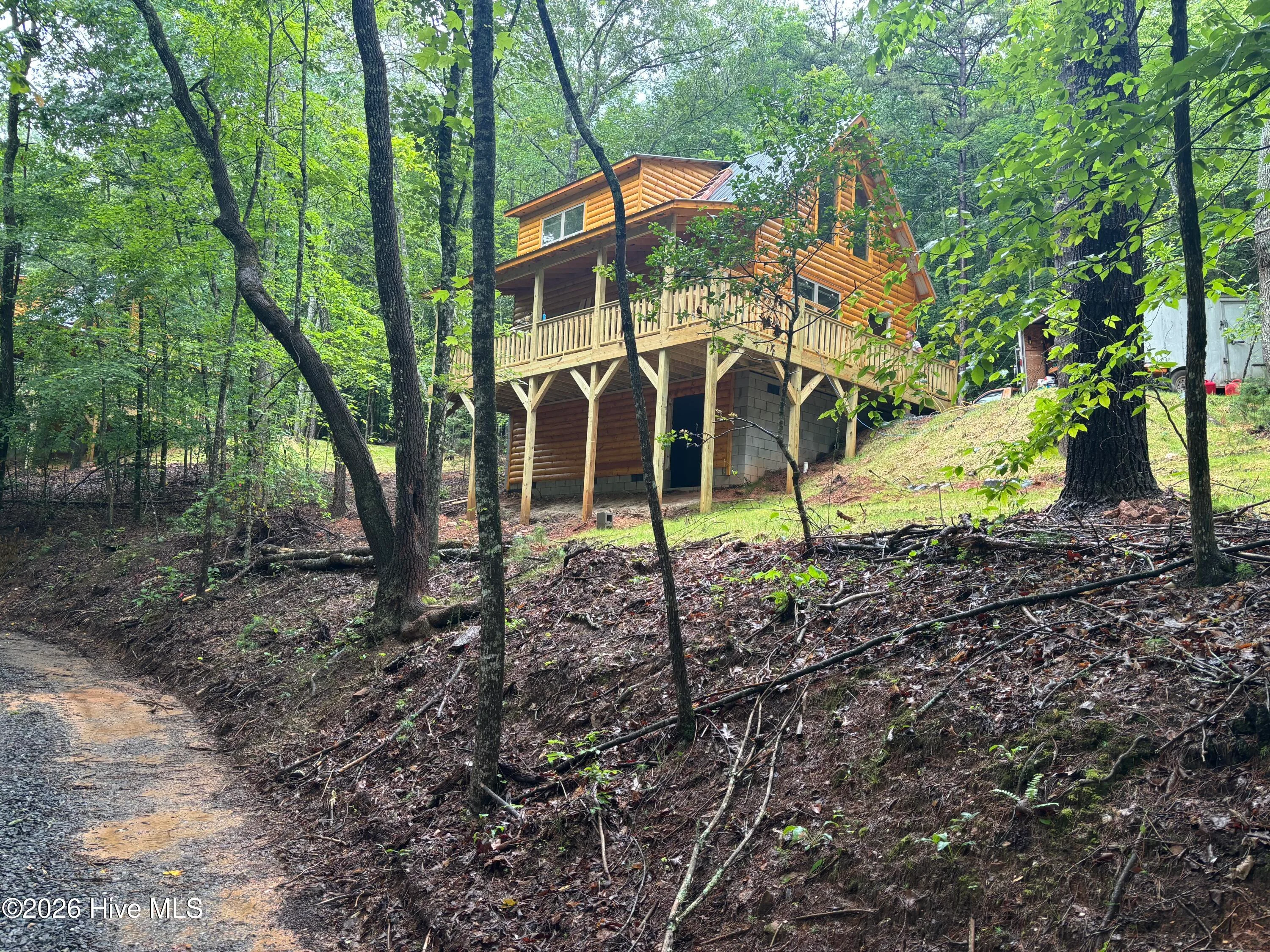 752 Whispering Ridge Drive