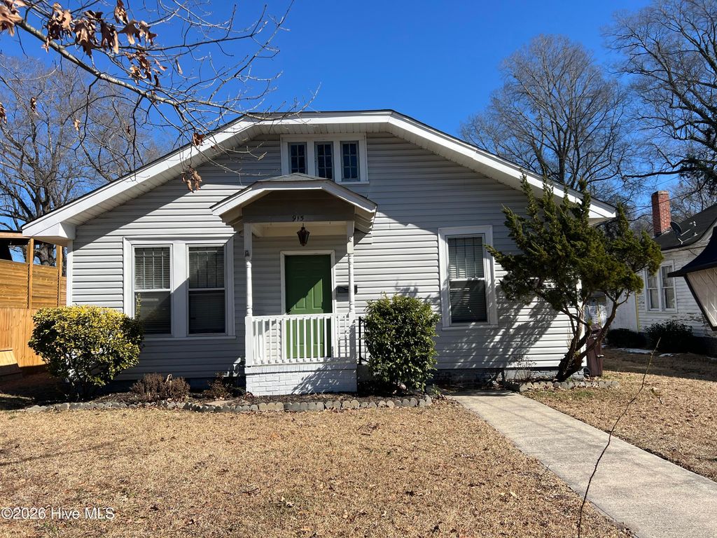 Photo of 915 Saint David Street, Tarboro, NC 27886 (MLS # 100553831)