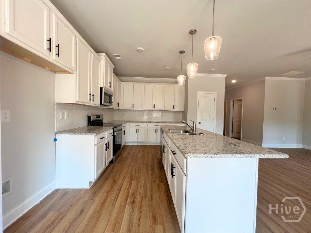 Photo of 174 Greenview Court, Homer, GA 30547 (MLS # CL348226)