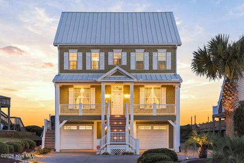Homes For Sale - 3586 Island Drive<br/> North Topsail Beach, NC 28460