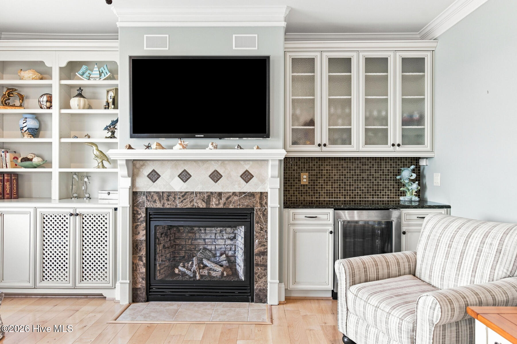 3586 Island Drive