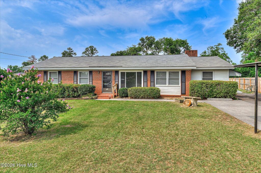 Photo of 211 Casa Linda Drive, Martinez, GA 30907 (MLS # 100586486)