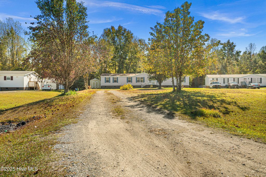 Photo of 106 Theodore Lane, New Bern, NC 28560 (MLS # 100539466)