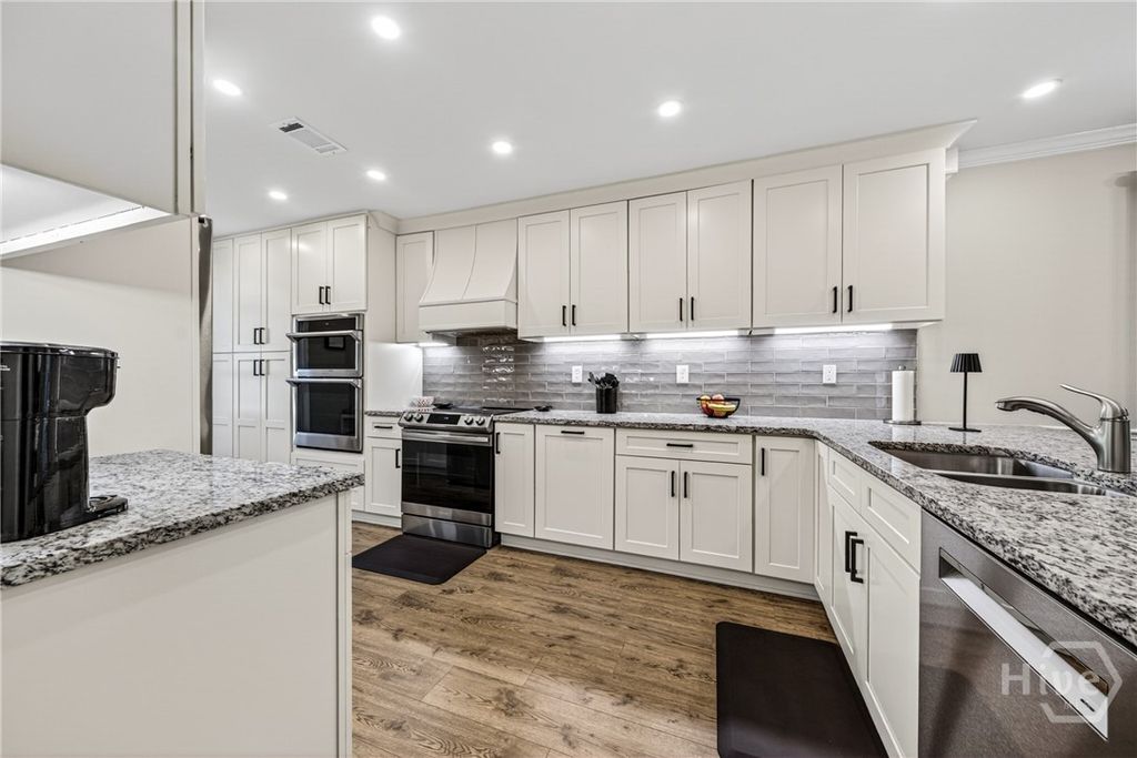 Photo of 157 Covington Place, Athens, GA 30606 (MLS # CL356446)
