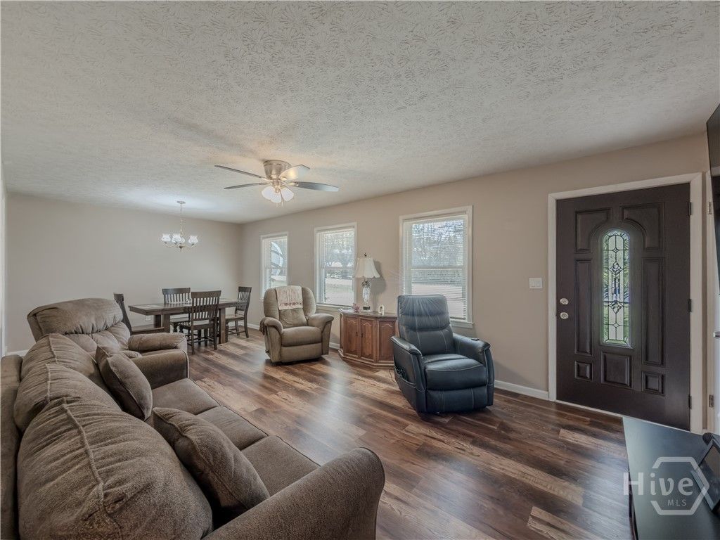 Photo of 324 E Broad Street, Winder, GA 30680 (MLS # CL351390)