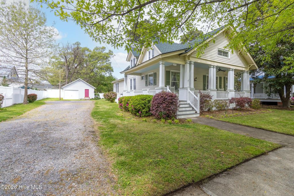 Photo of 505 N Broad Street, Edenton, NC 27932 (MLS # 100566730)