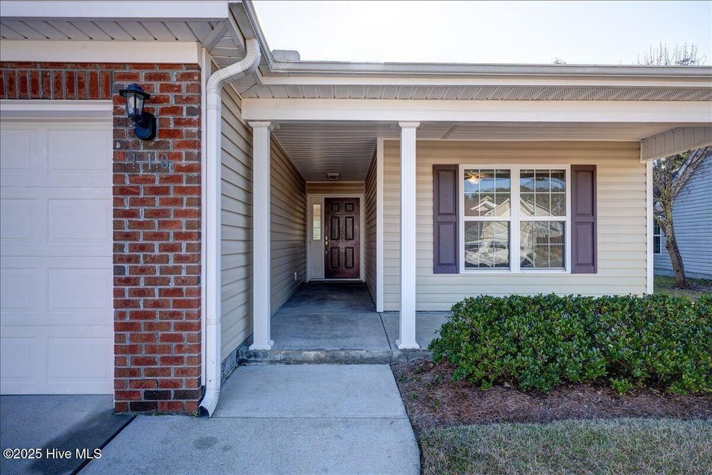 Photo of 110 Els Lane, New Bern, NC 28560 (MLS # 100545418)