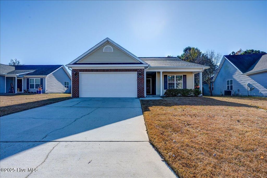 Photo of 110 Els Lane, New Bern, NC 28560 (MLS # 100545418)