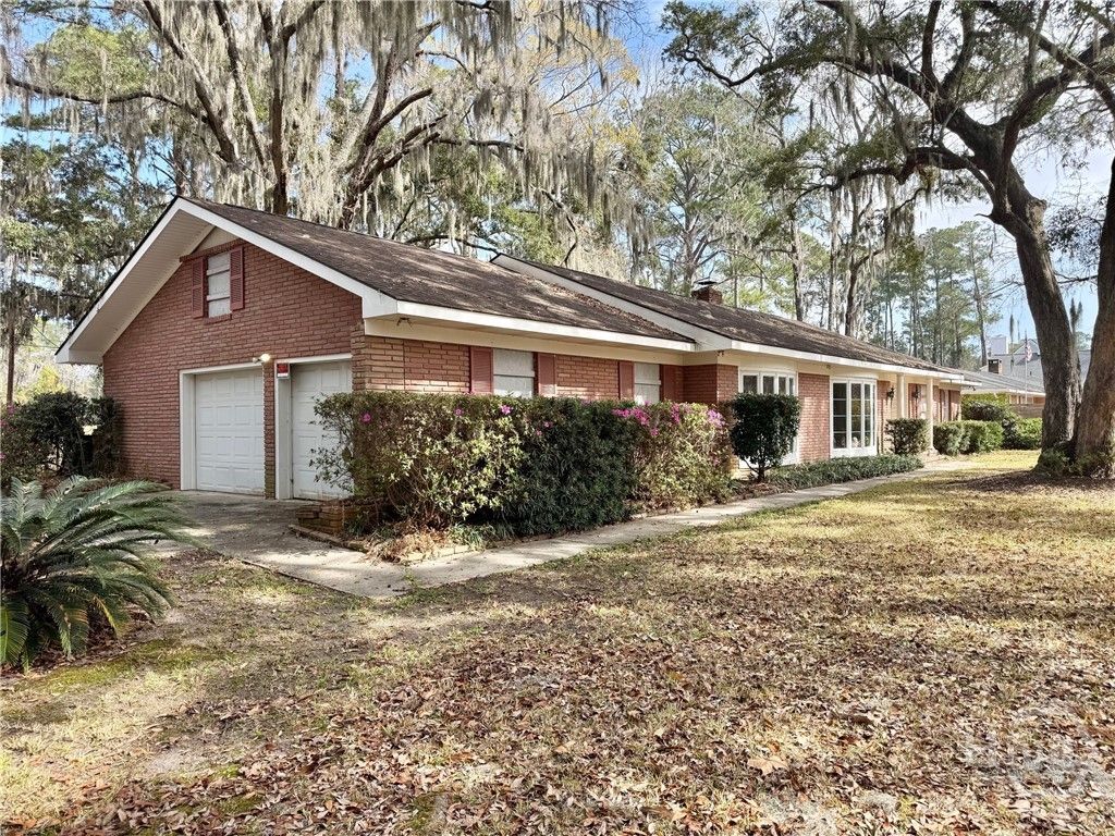Photo of 412 Arlington Street, Savannah, GA 31419 (MLS # SA350197)