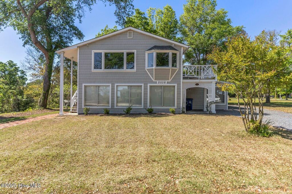 Photo of 2038 Trinity Avenue, Wilmington, NC 28411 (MLS # 100508058)