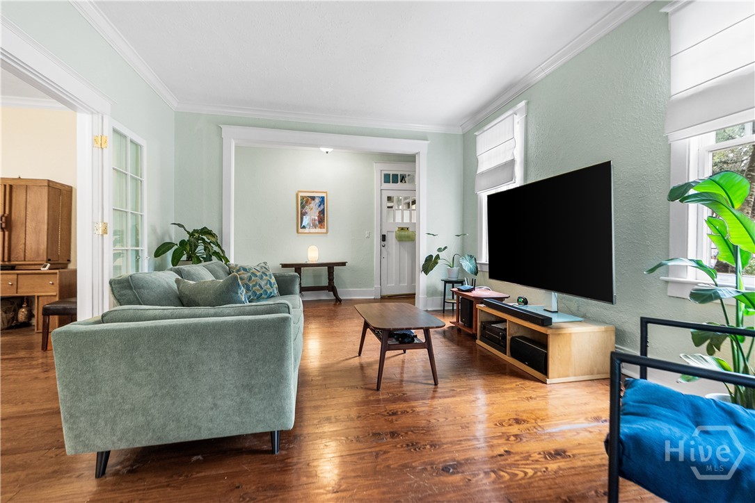 733 E Henry Street A