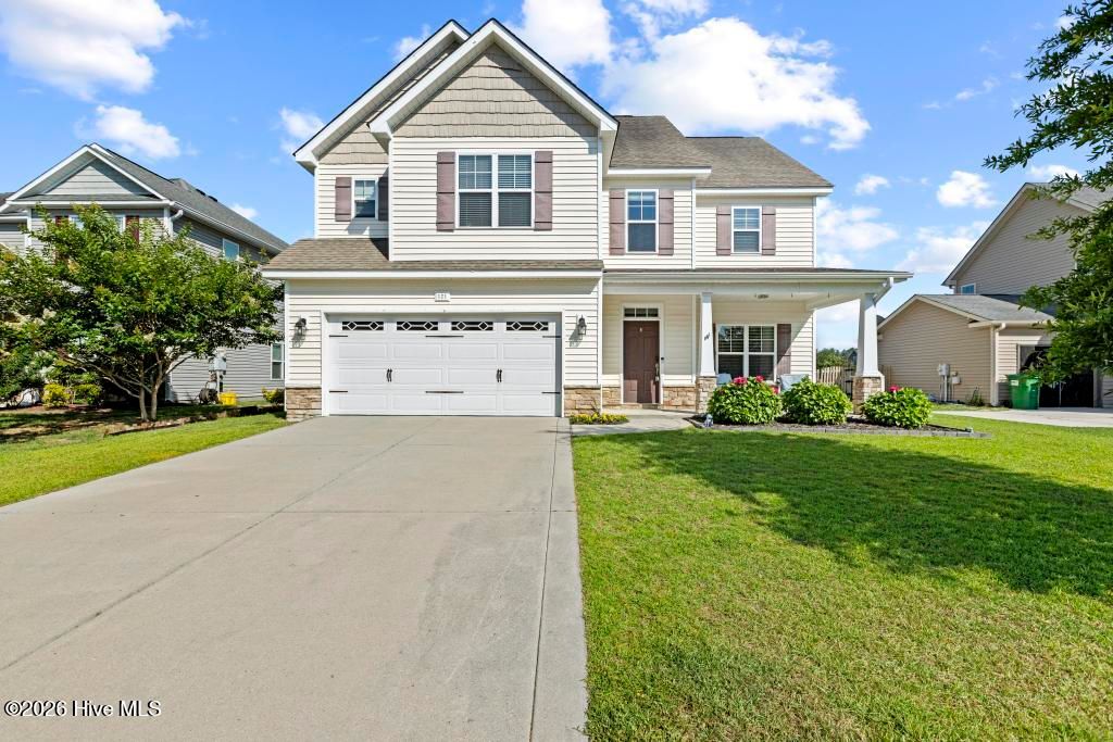 Photo of 121 Long Pond Drive, Sneads Ferry, NC 28460 (MLS # 100582953)