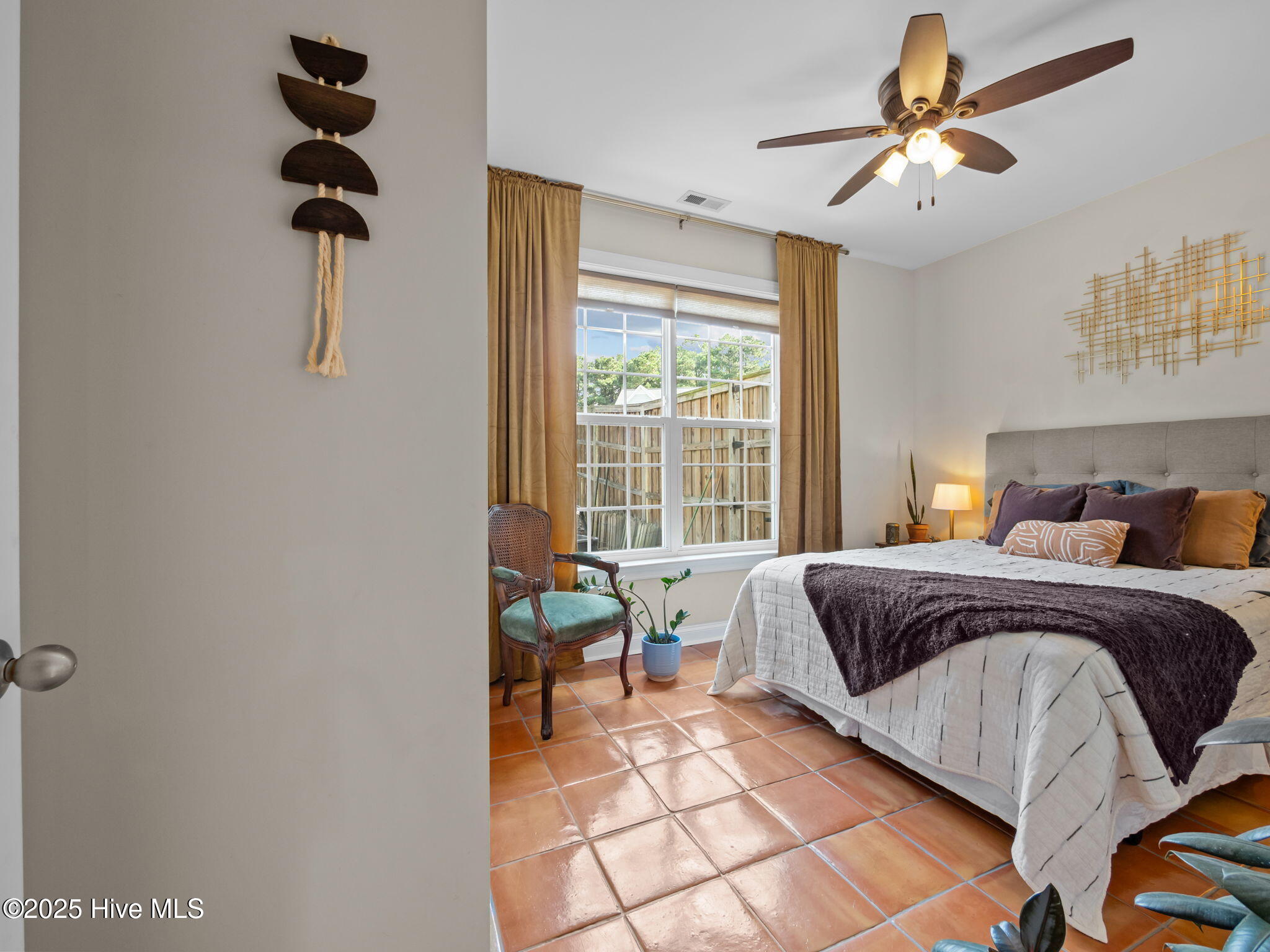 Swansboro, North Carolina 28584, United States, 5 Bedrooms Bedrooms, ,4 BathroomsBathrooms,Residential,Active,256167