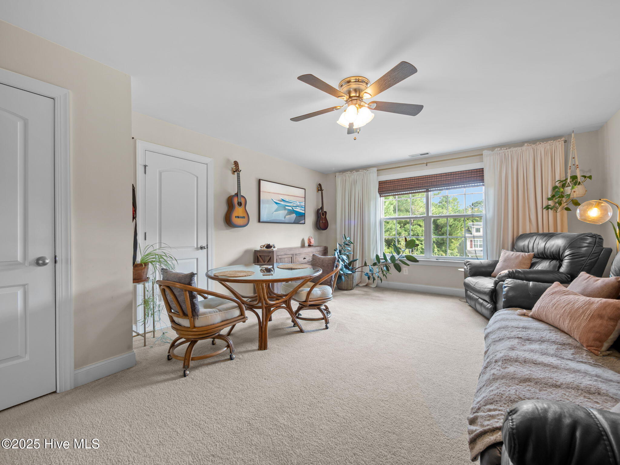 Swansboro, North Carolina 28584, United States, 5 Bedrooms Bedrooms, ,4 BathroomsBathrooms,Residential,Active,256167