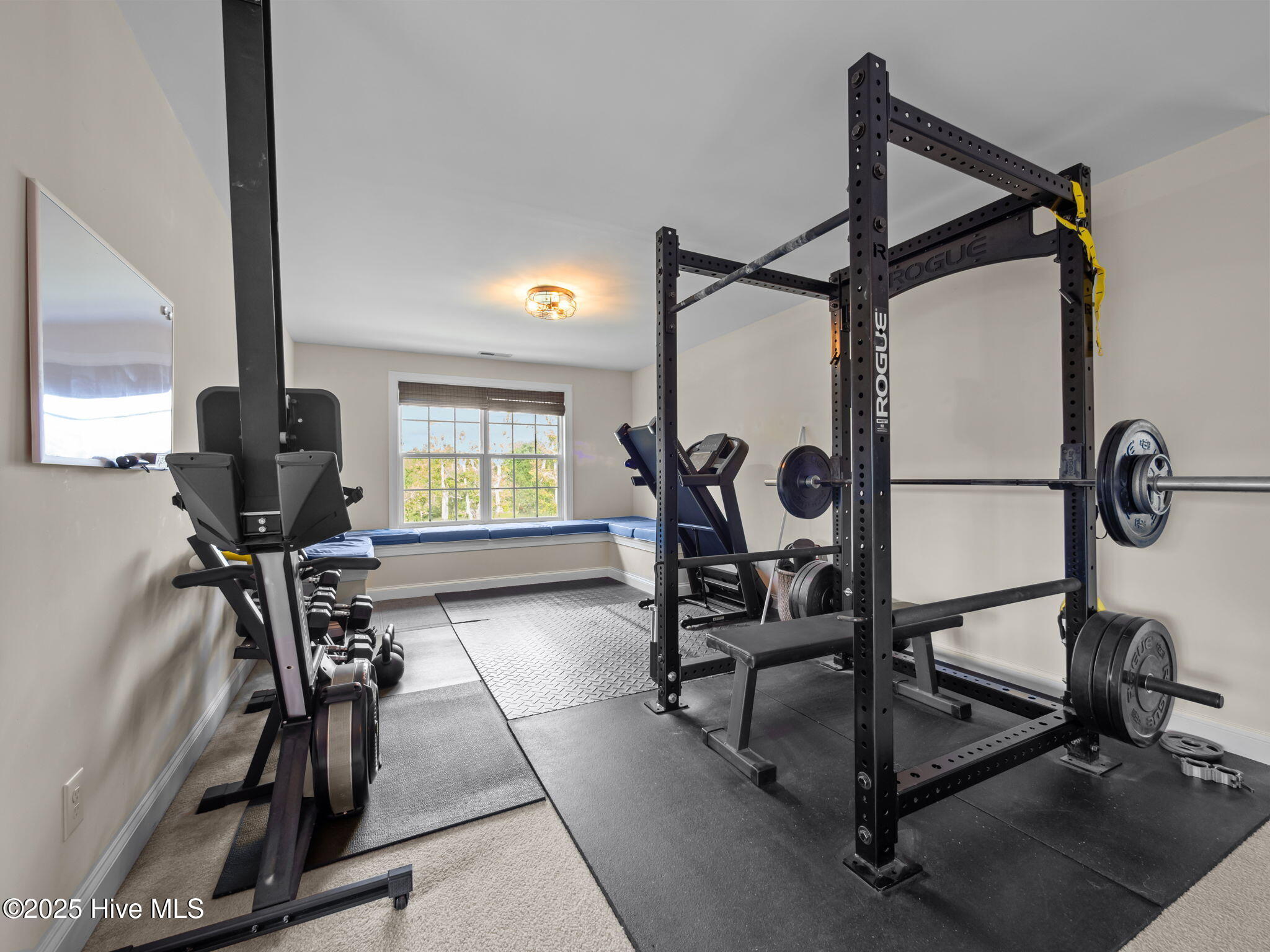 Swansboro, North Carolina 28584, United States, 5 Bedrooms Bedrooms, ,4 BathroomsBathrooms,Residential,Active,256167