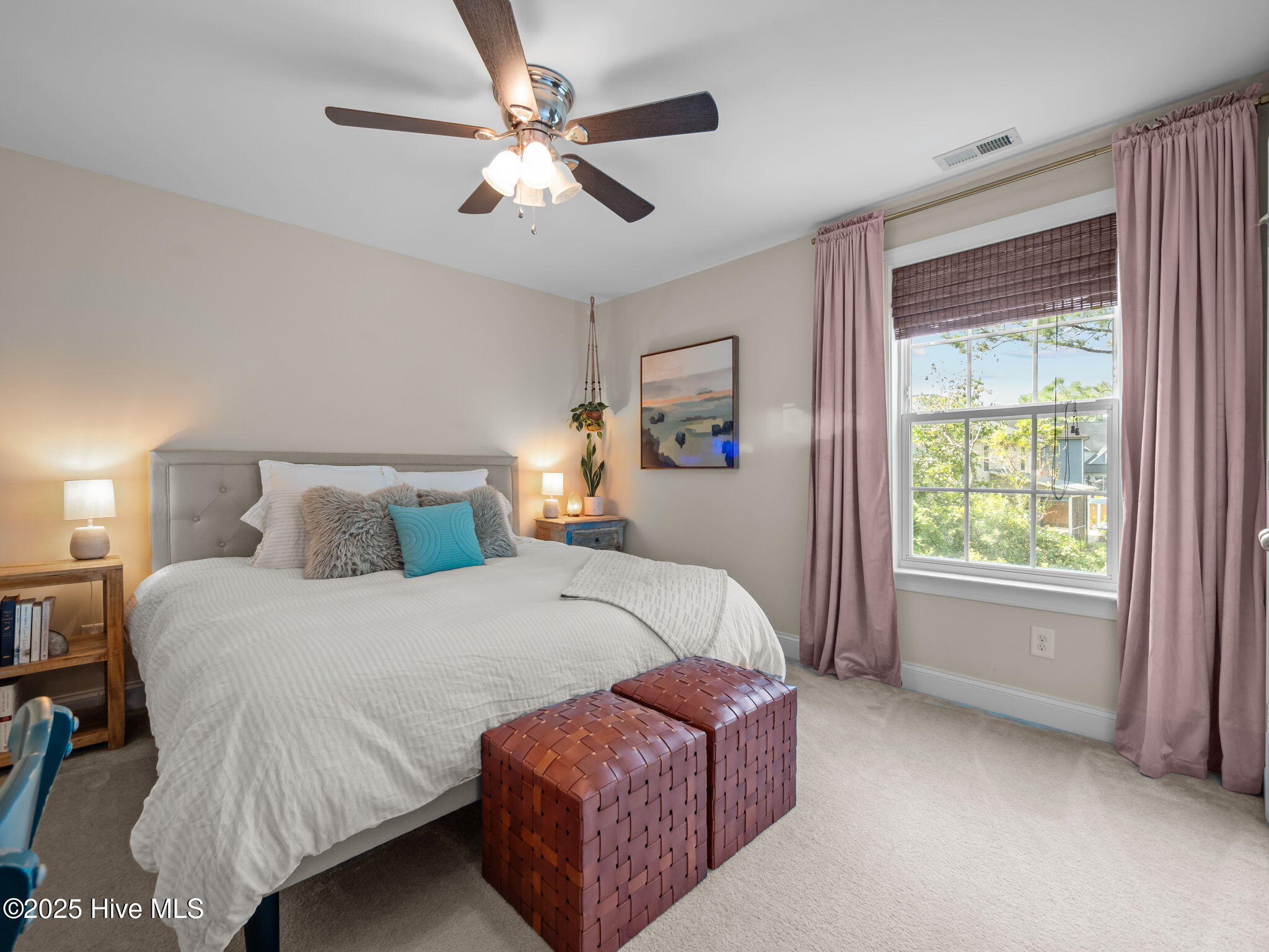 Swansboro, North Carolina 28584, United States, 5 Bedrooms Bedrooms, ,4 BathroomsBathrooms,Residential,Active,256167