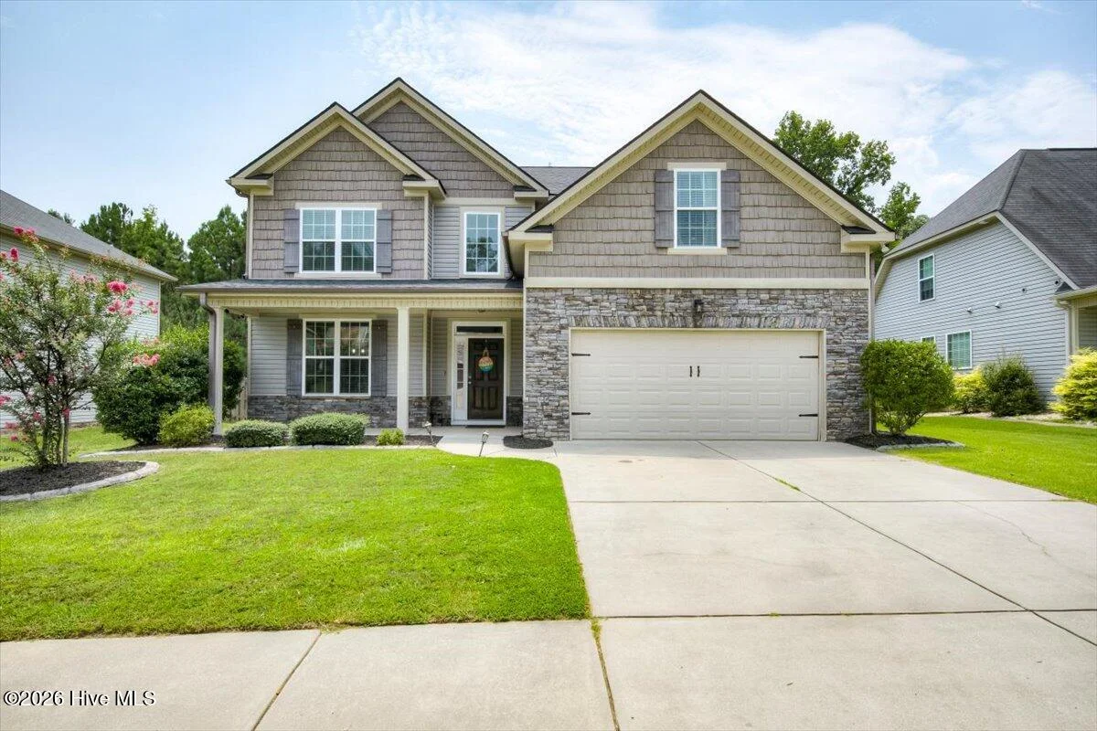 1038 Lancaster Way