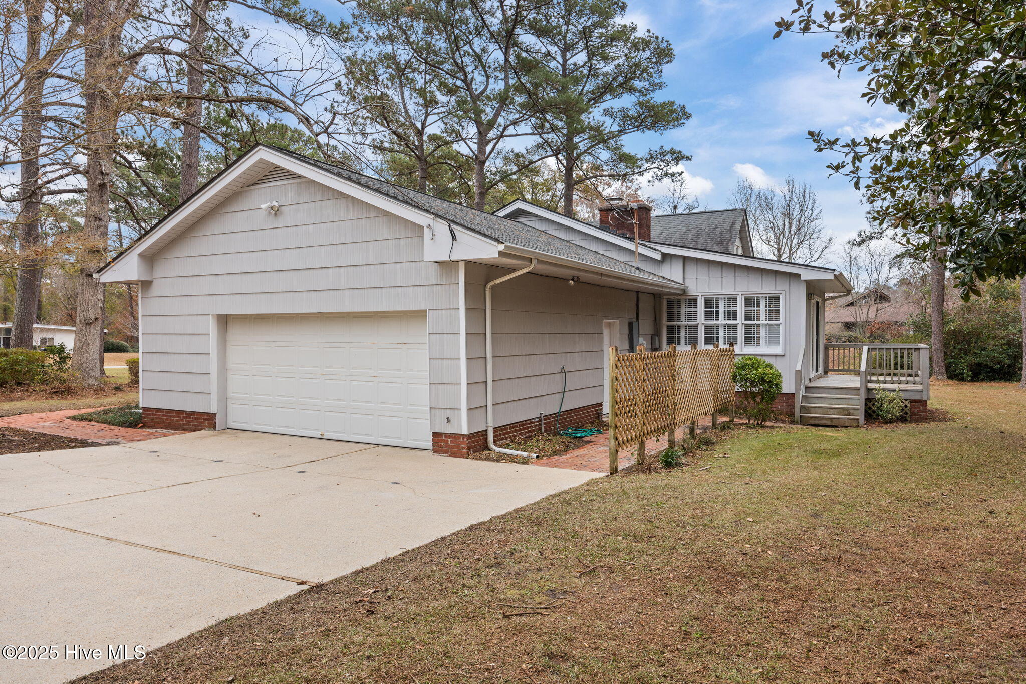 400 Country Club Drive