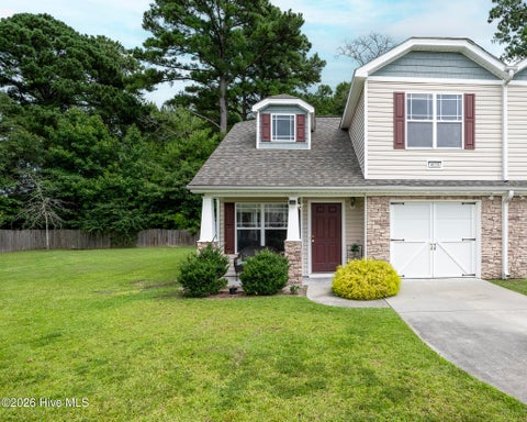 Townhouse For Sale - 4038 Arbor Green Way<br/> New Bern, NC 28562