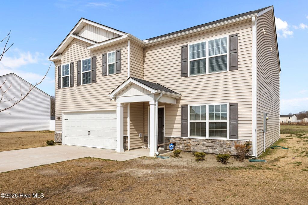 Photo of 4072 Debbie Drive, Ayden, NC 28513 (MLS # 100558945)