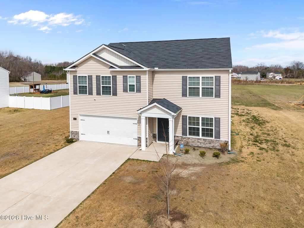 Photo of 4072 Debbie Drive, Ayden, NC 28513 (MLS # 100558945)