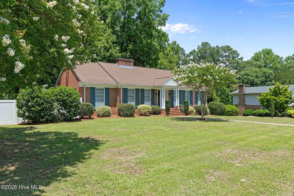 Photo of 607 Gloucester Road, Goldsboro, NC 27534 (MLS # 100578242)