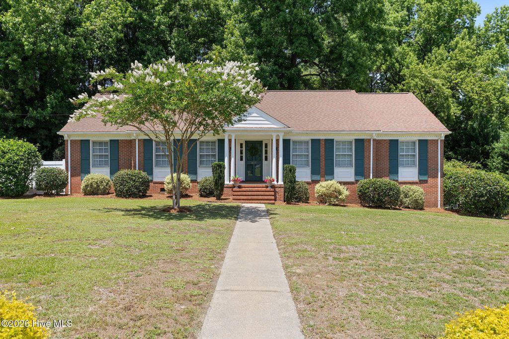 Photo of 607 Gloucester Road, Goldsboro, NC 27534 (MLS # 100578242)