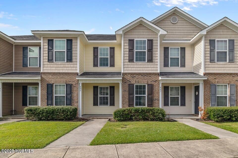 Photo of 405 Falls Cove, Jacksonville, NC 28546 (MLS # 100613042)
