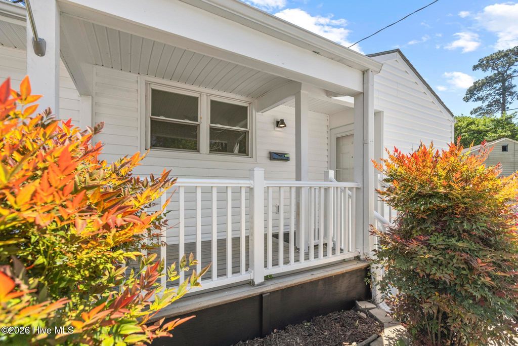 Photo of 500 Nelson Drive, Jacksonville, NC 28540 (MLS # 100569487)