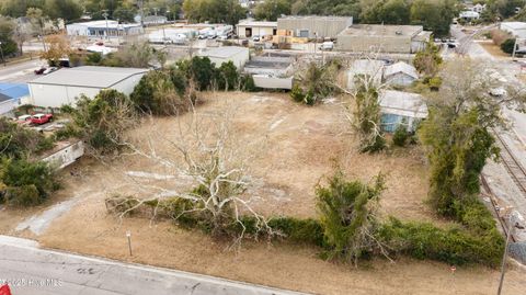 Tiny photo for 1403 S 5th Avenue, Wilmington, NC 28401 (MLS # 100546015)