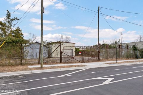 Tiny photo for 1403 S 5th Avenue, Wilmington, NC 28401 (MLS # 100546015)