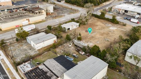 Tiny photo for 1403 S 5th Avenue, Wilmington, NC 28401 (MLS # 100546015)