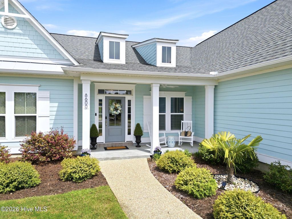 Photo of 8600 Grassy Meadow Walk NE, Leland, NC 28451 (MLS # 100566081)