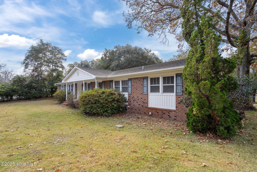 Photo of 102 La Salle Street, Wilmington, NC 28411 (MLS # 100542917)