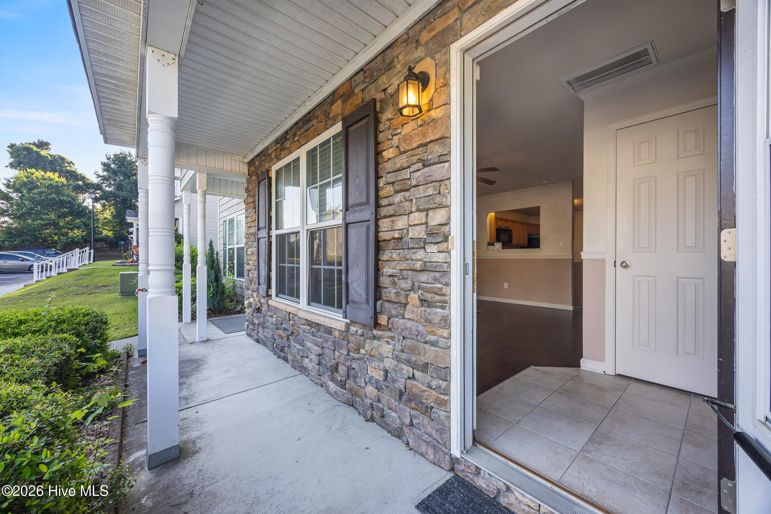 27 E Doris Avenue 403