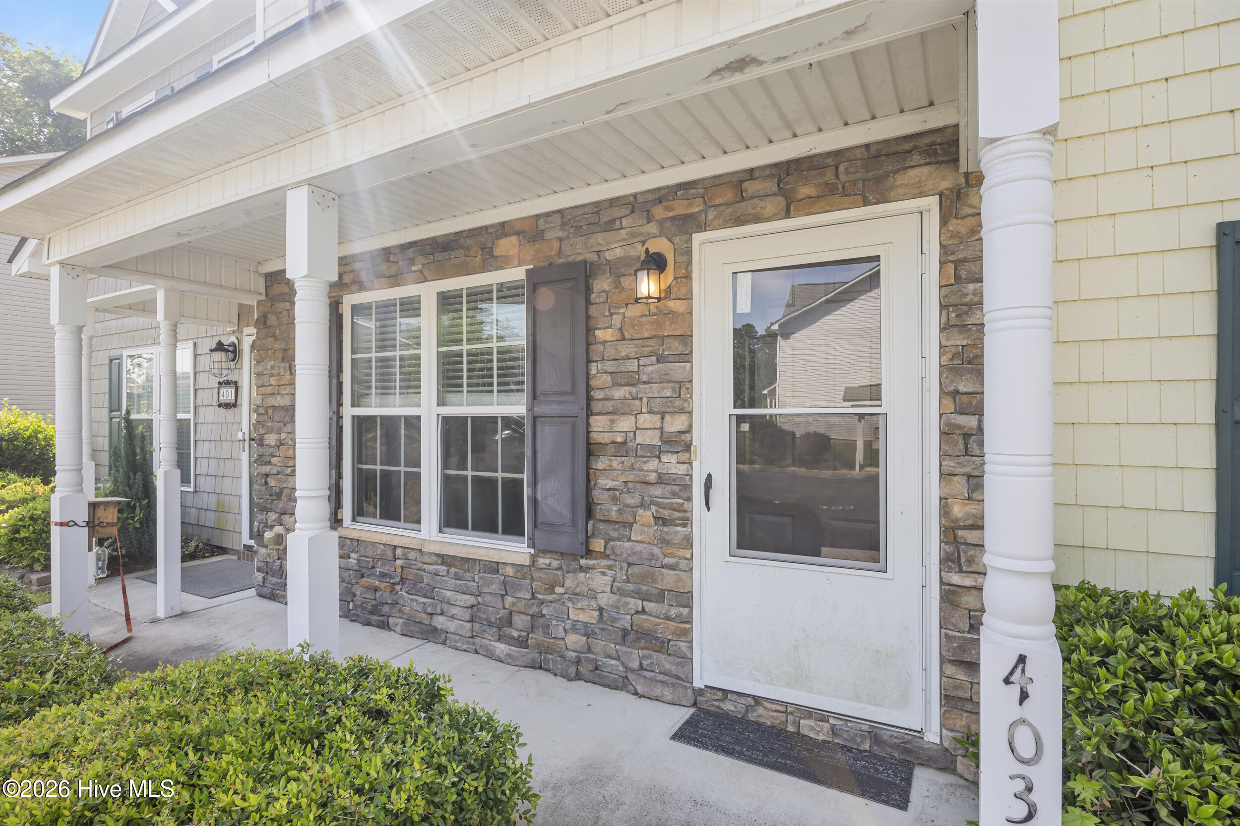 27 E Doris Avenue 403