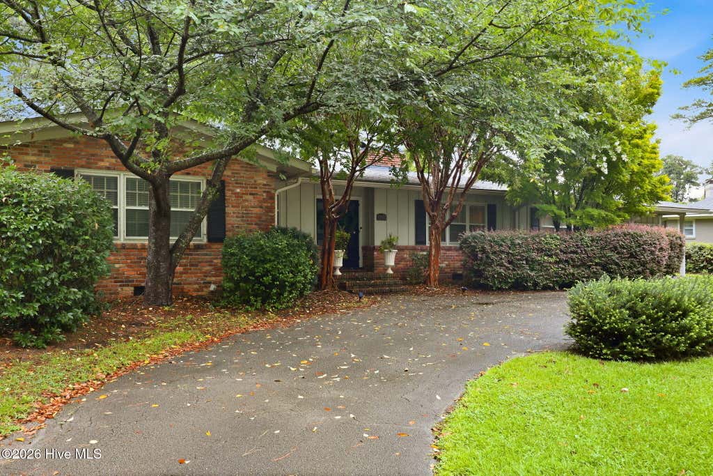 Photo of 1203 Greenbriar Road, Kinston, NC 28501 (MLS # 100596350)