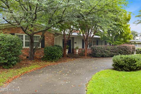 Homes For Sale - 1203 Greenbriar Road<br/> Kinston, NC 28501