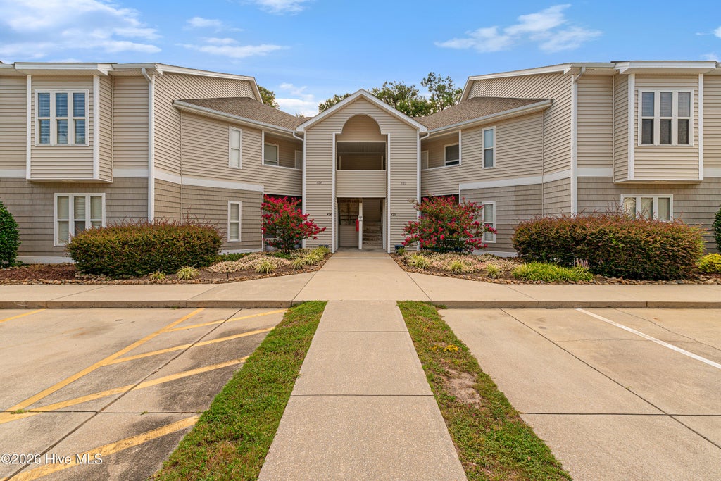 Photo of 424 Commerce Avenue #D, Bridgewood Condos, Morehead City, NC 28557 (MLS # 100600315)