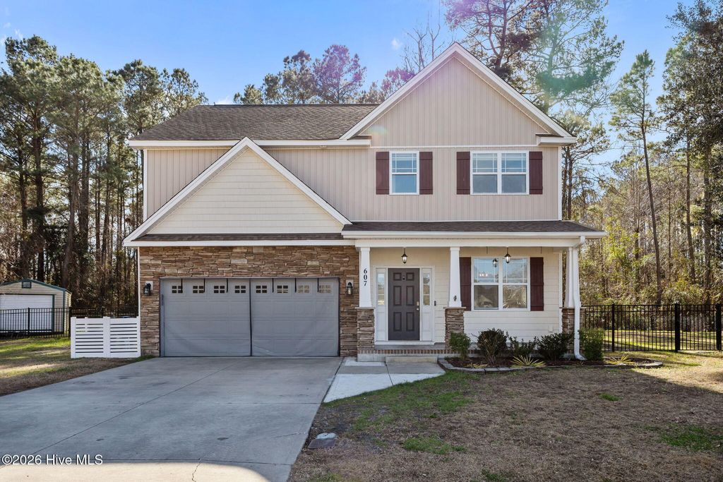 Photo of 607 Blue Diamond Court, Jacksonville, NC 28540 (MLS # 100550598)