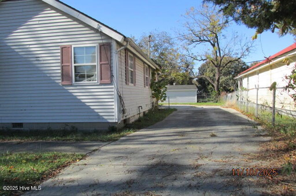 Photo of 108 High Street, Lumberton, NC 28358 (MLS # 100540833)