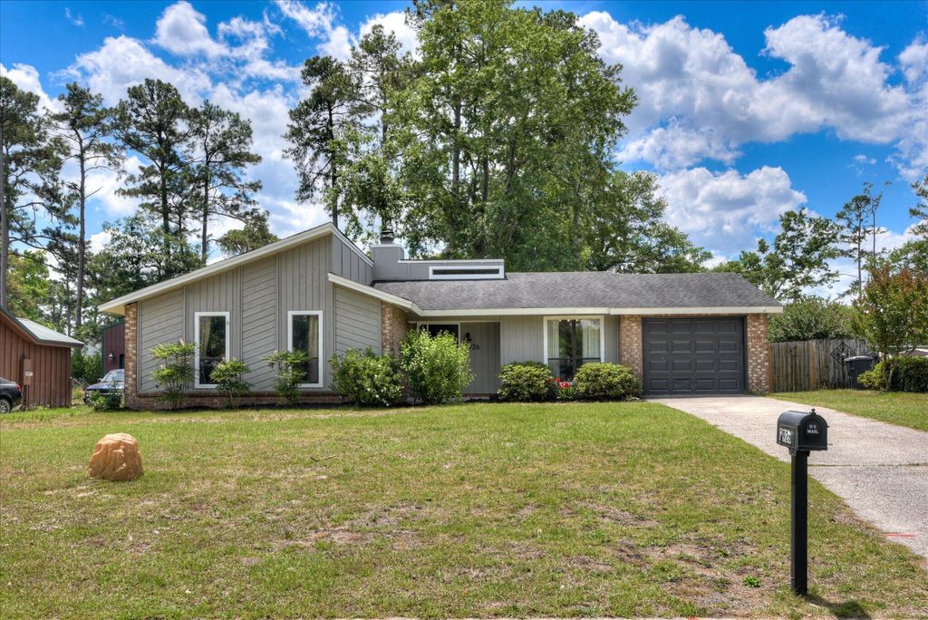 Photo of 3926 Creekwood Lane, Martinez, GA 30907 (MLS # 555591)