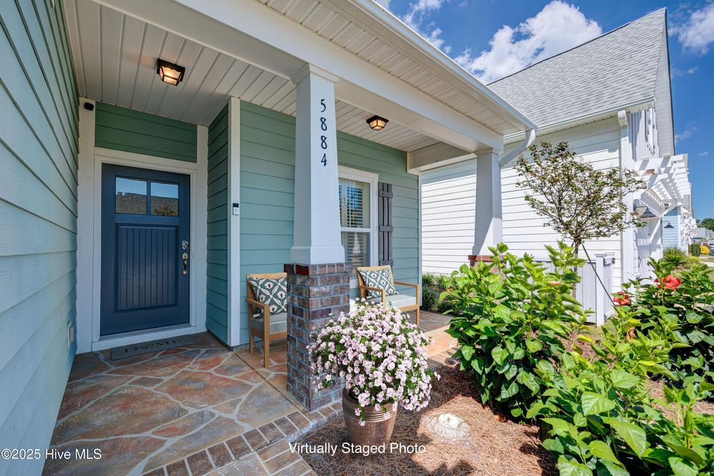 Photo of 5884 Park West Circle, Leland, NC 28451 (MLS # 100533890)