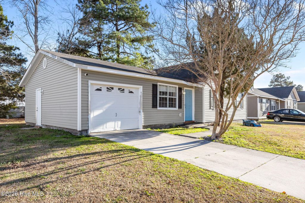 Photo of 103 Milestone Court, Jacksonville, NC 28546 (MLS # 100549508)